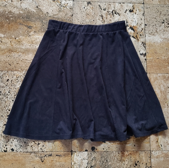 High Waist Soft Suede Mini Skirt - Picture 2 of 8
